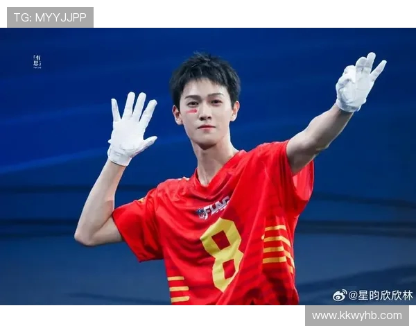 李昀锐邢武篮球路透释出！红色球服点燃体育生荷尔蒙风暴
